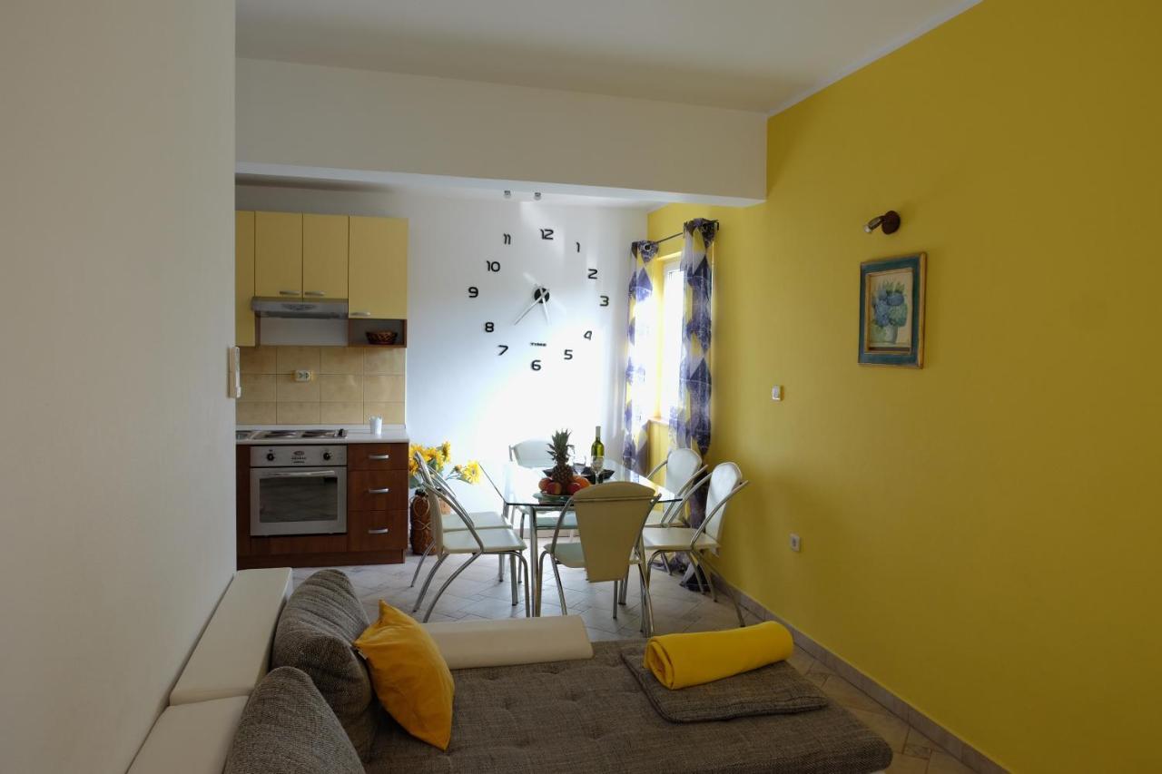Apartman Precca Supetarska Draga Ngoại thất bức ảnh