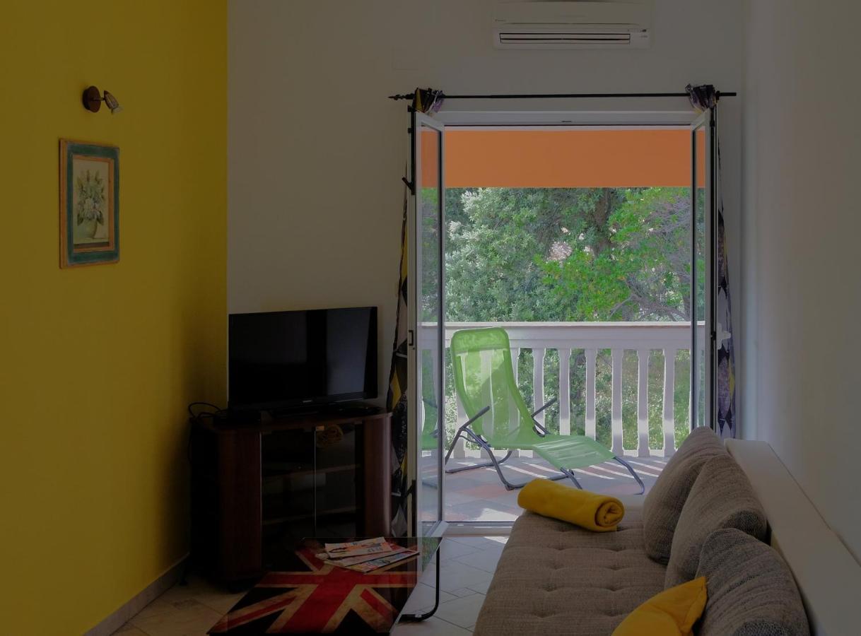 Apartman Precca Supetarska Draga Ngoại thất bức ảnh