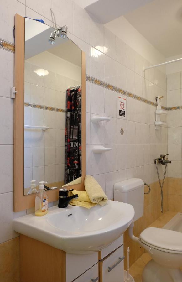 Apartman Precca Supetarska Draga Ngoại thất bức ảnh