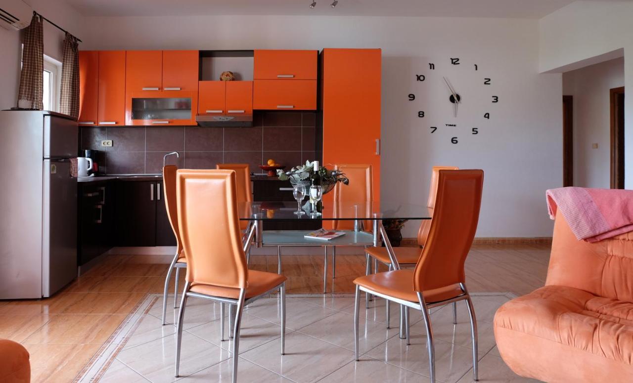Apartman Precca Supetarska Draga Ngoại thất bức ảnh