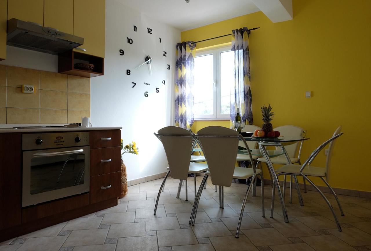 Apartman Precca Supetarska Draga Ngoại thất bức ảnh