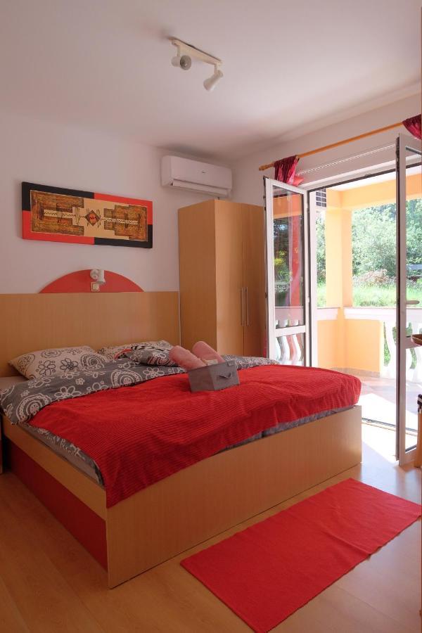 Apartman Precca Supetarska Draga Ngoại thất bức ảnh
