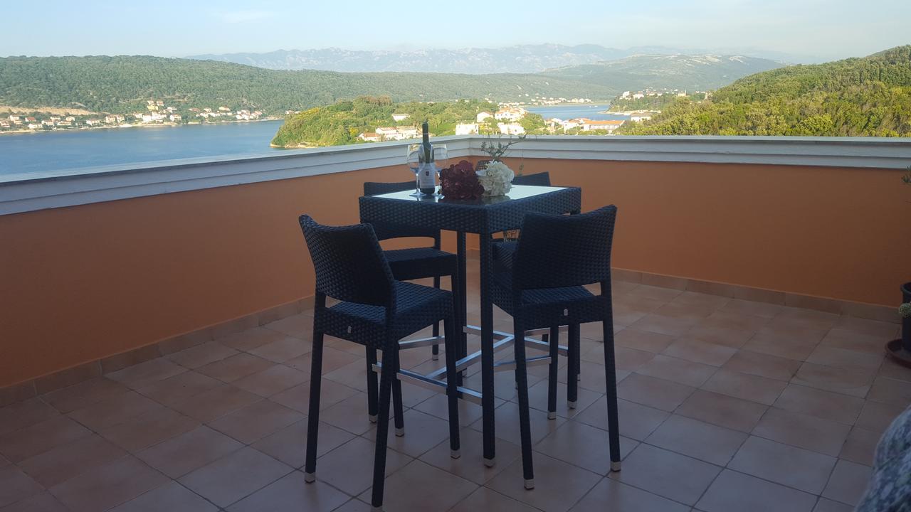Apartman Precca Supetarska Draga Ngoại thất bức ảnh